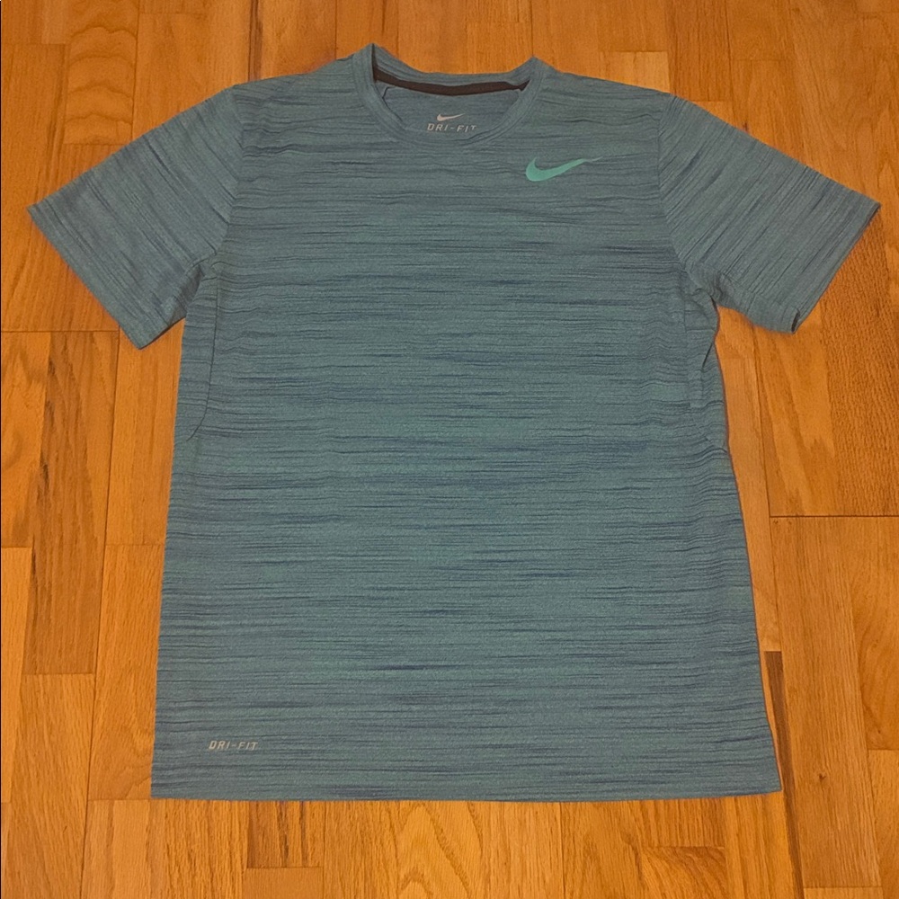 Nike Dri-Fit Running Top - Size Medium